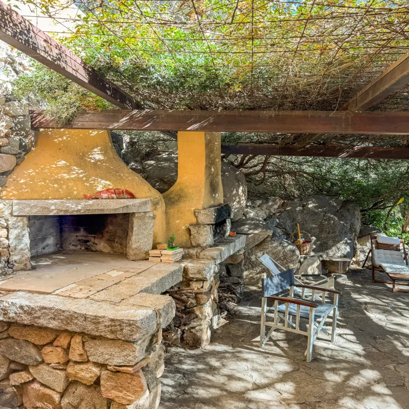 Torre delle Stelle – Villa di lusso con giardino privato e accesso alla spiaggia a Maracalagonis

 - immagine 3